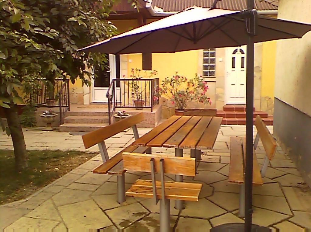 Apartman Sas 6 Apartment Hajduszoboszlo Bilik gambar